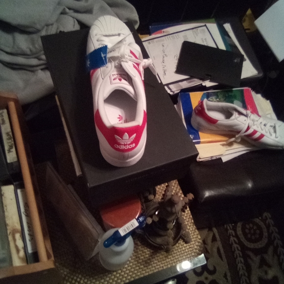 Men Adidas sneakers red size 19 - Picture 2 of 3